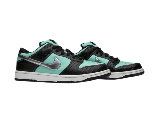 Nike SB Dunk Low ‘Tiffany’